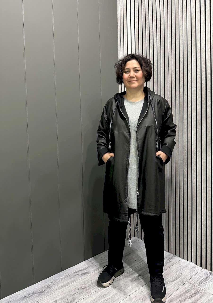 Kapüşonlu Deri Görünümlü Trenç Siyah