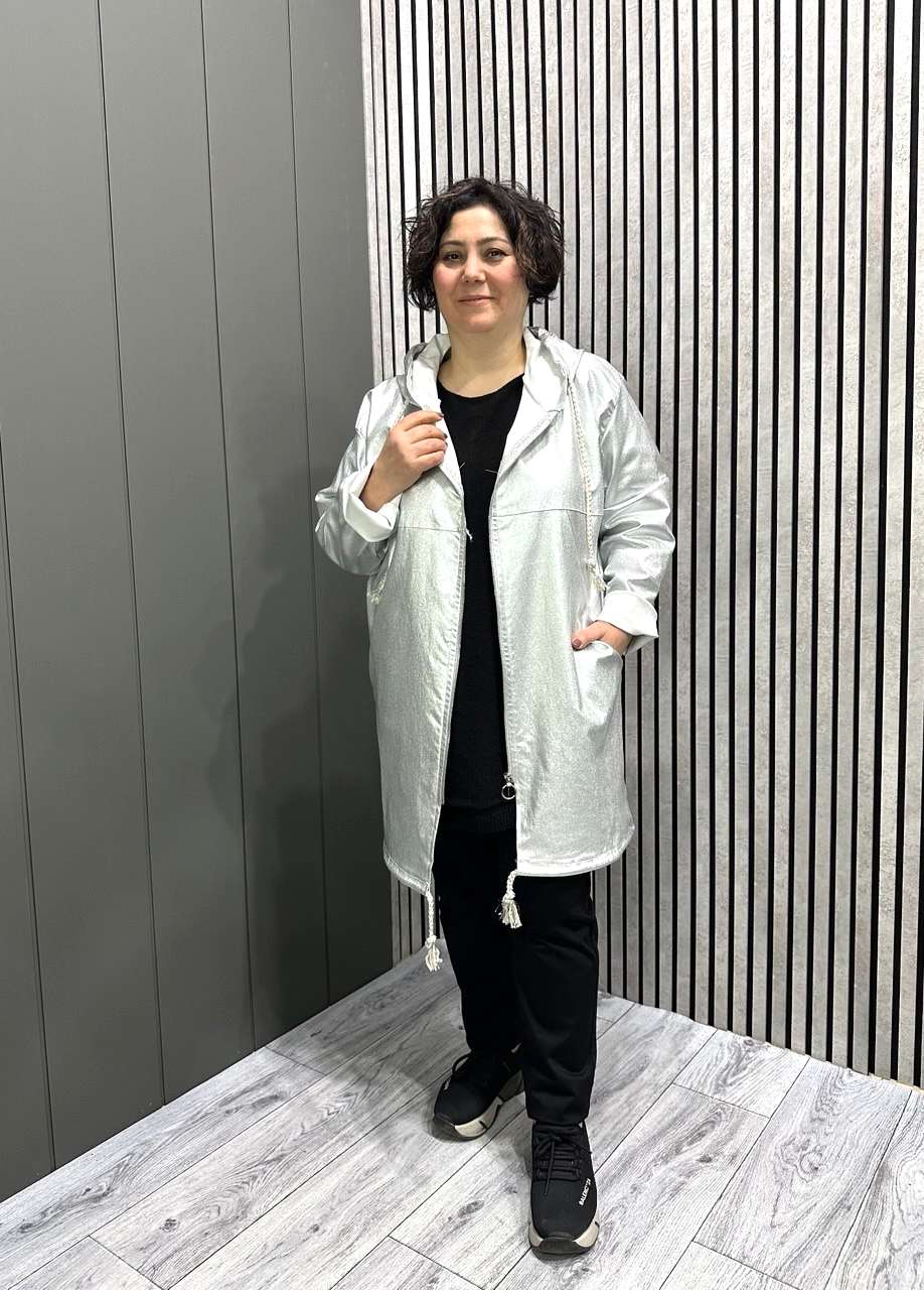 Kapüşonlu Deri Görünümlü Trenç Gümüş